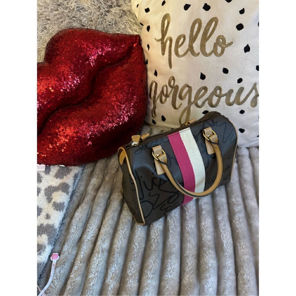 ￼ vintage Victoria’s Secret satchel, handbags, supermodel purse